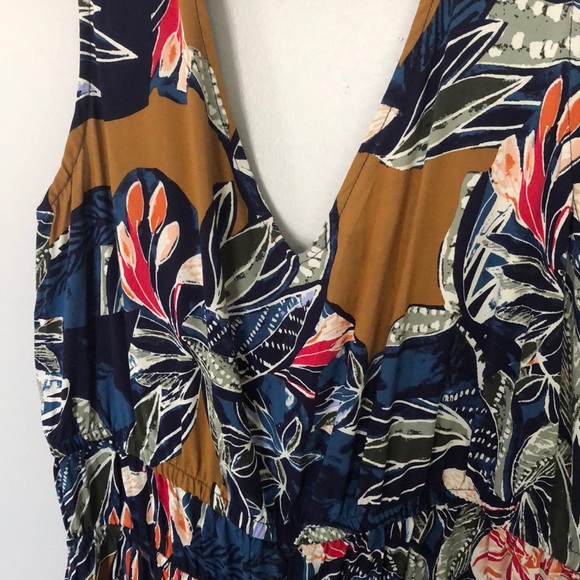 Angular Ankle Jumper: Sleeveless Floral Print - Picture 5 of 5